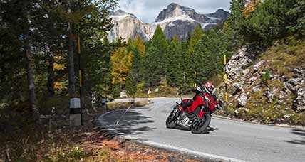 TransAlps, motoraid fra le Alpi più belle e spettacolari