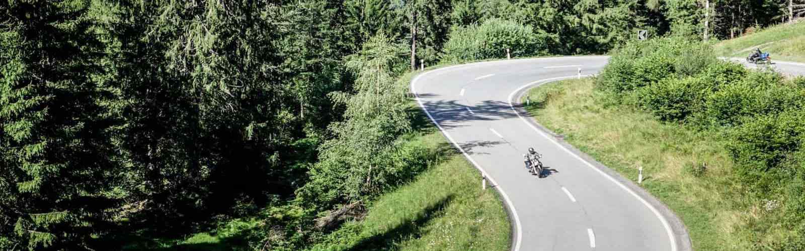 Strada Alpina Tedesca in moto, Castelli folli e Foresta Nera