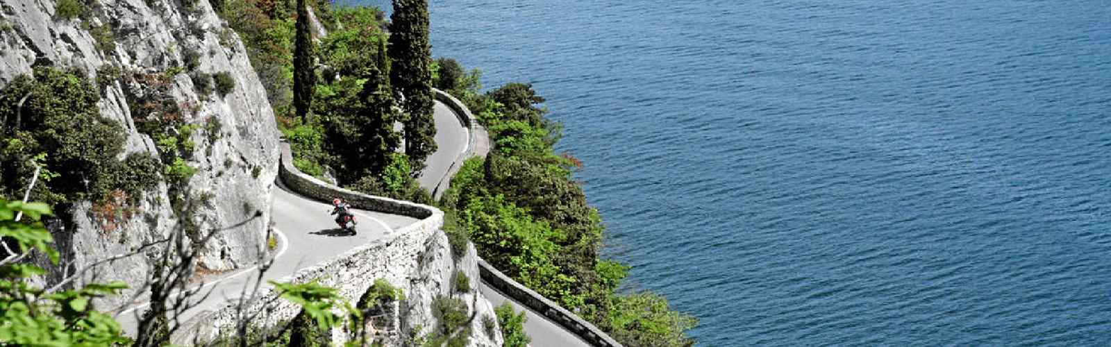 Lago di Garda in moto tra strade e panorami spettacolari