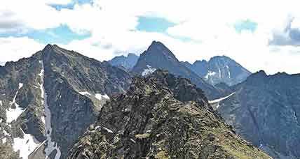 Tatra express in moto: le imponenti vette dei Monti Tatra
